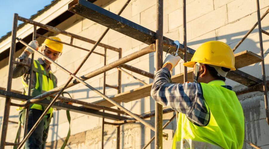 Professional fairlawn roofing services in Warba, MN